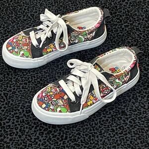 Super Mario Little Kids Sneakers Shoes 13 Canvas Lace Up Low Top Nintendo